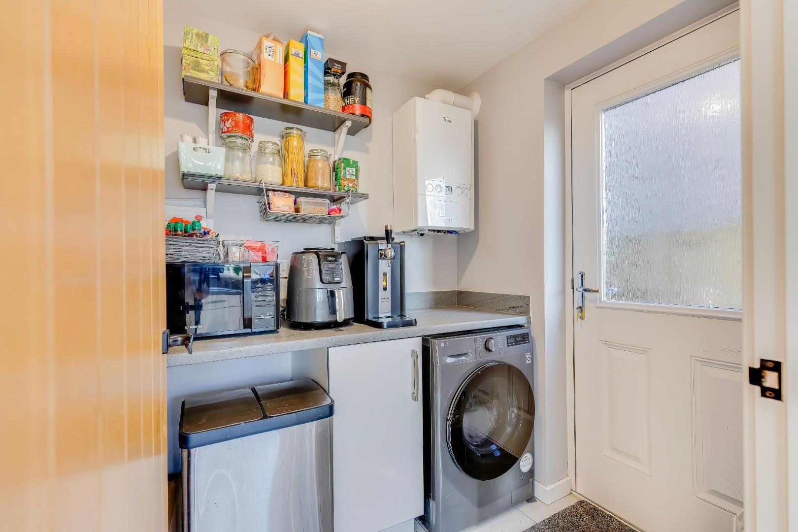 12 Plasnewydd Walk, Llantwit Major, Vale of Glamorgan, CF61 2YW